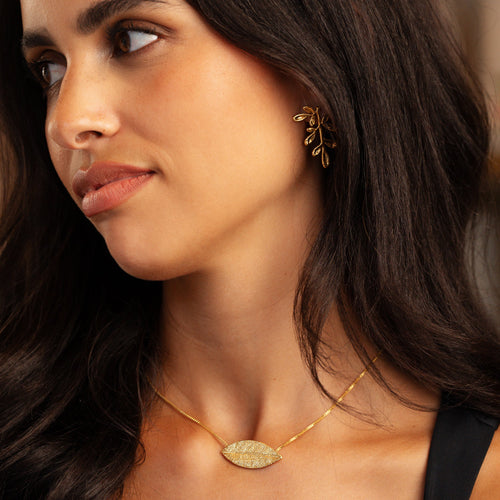 chocker necklace gold silver lemon cypress quina and lavender 