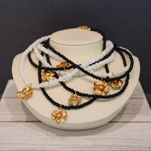 Load image into Gallery viewer, Calandiva Necklace with Onyx or Mother-of-Pearl
